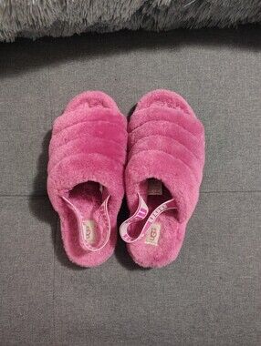 UGG Fluff Slide Slippers - Hot Pink